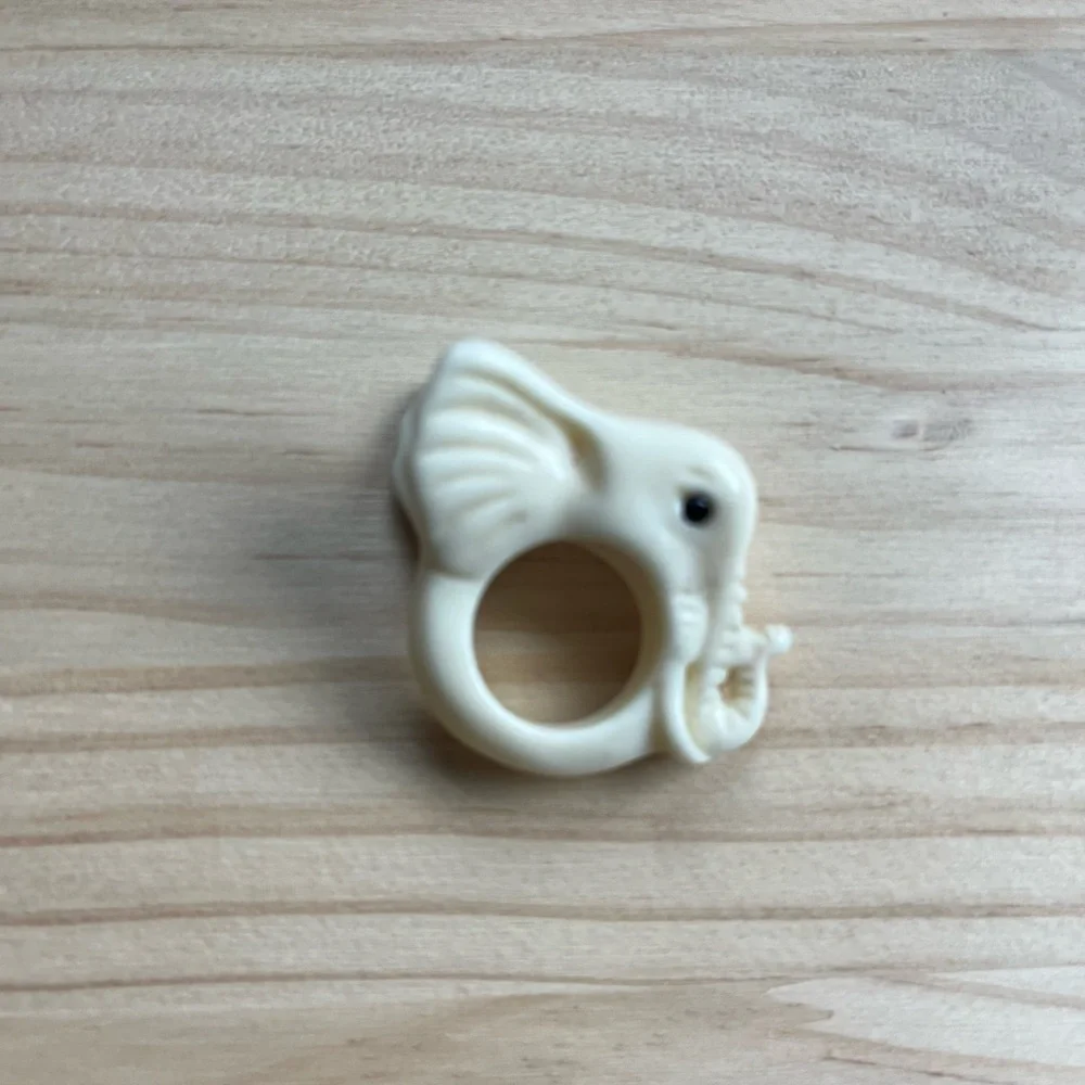 Elephant Side Trunk Pinky Ring White